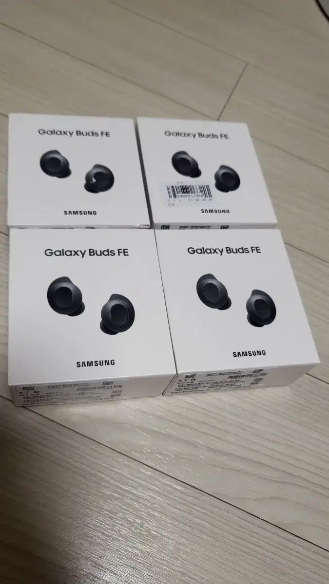 Samsung Galaxy Buds FE 未開封 Samsung Galaxy Buds FE 未開封 未開封の新品Galaxy Buds fe製品